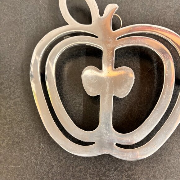 Apple Trivet by Copco VTG  MidCentury Kitchen Decor Farmhouse - Picture 7 of 9